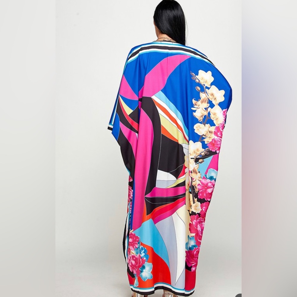 Women’s Floral Elegant multi color long Kimono. Sizes S, M, L - Picture 4 of 4